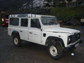 Land Rover Defender_800x600.jpg